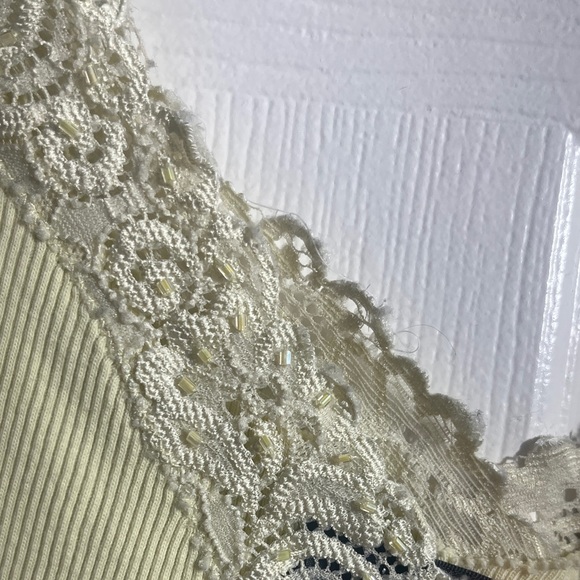Plus size Y2K 1x August Silk Yellow ribbed lace tank top with sequin beads - Picture 7 of 9